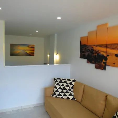 Apartment Near The Sea Arenas